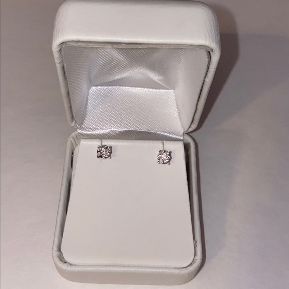 Diamond earrings